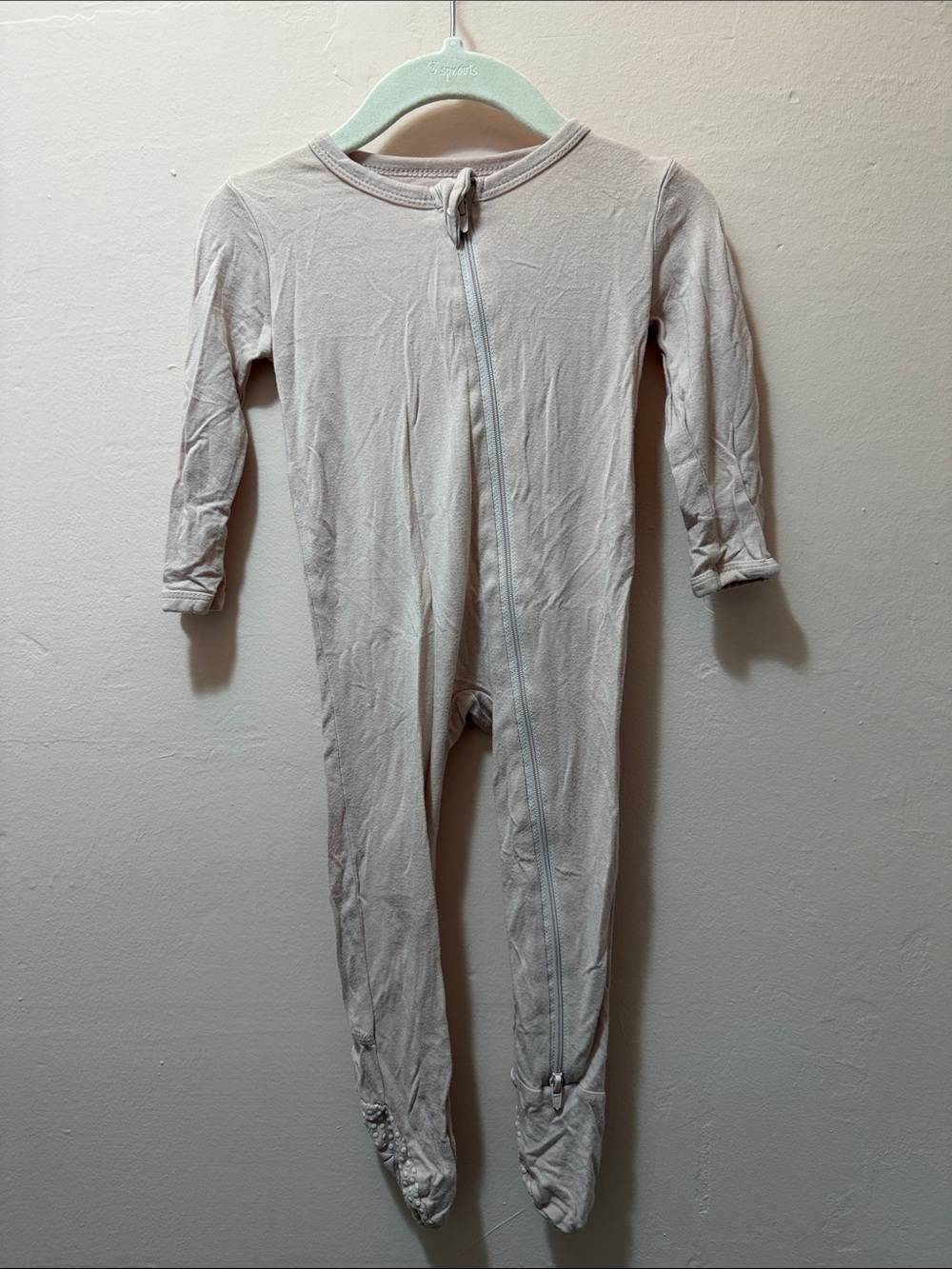 Kyte Baby Blush Zip One-Piece Footed Pajamas 6-12